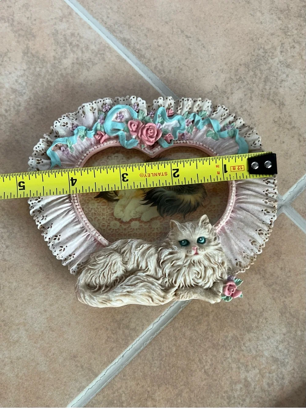 Vintage 1990 Leslie Anne Ivory Miniature Small Cat Picture Frame